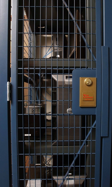 Data Centers & Racks